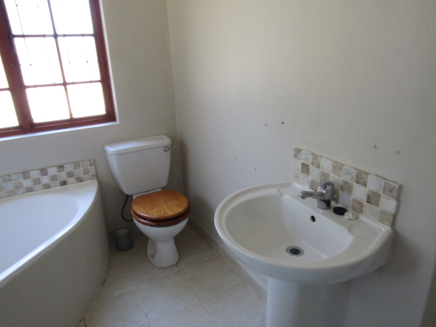 3 Bedroom Property for Sale in Humansdorp Eastern Cape